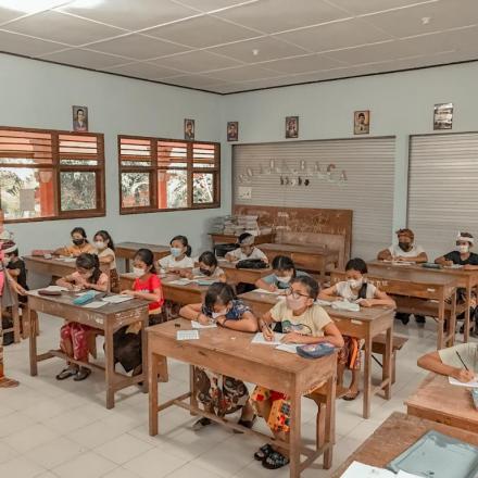 Kelompok Belajar Bahasa Bali Alit - Alit Desa Wanasari